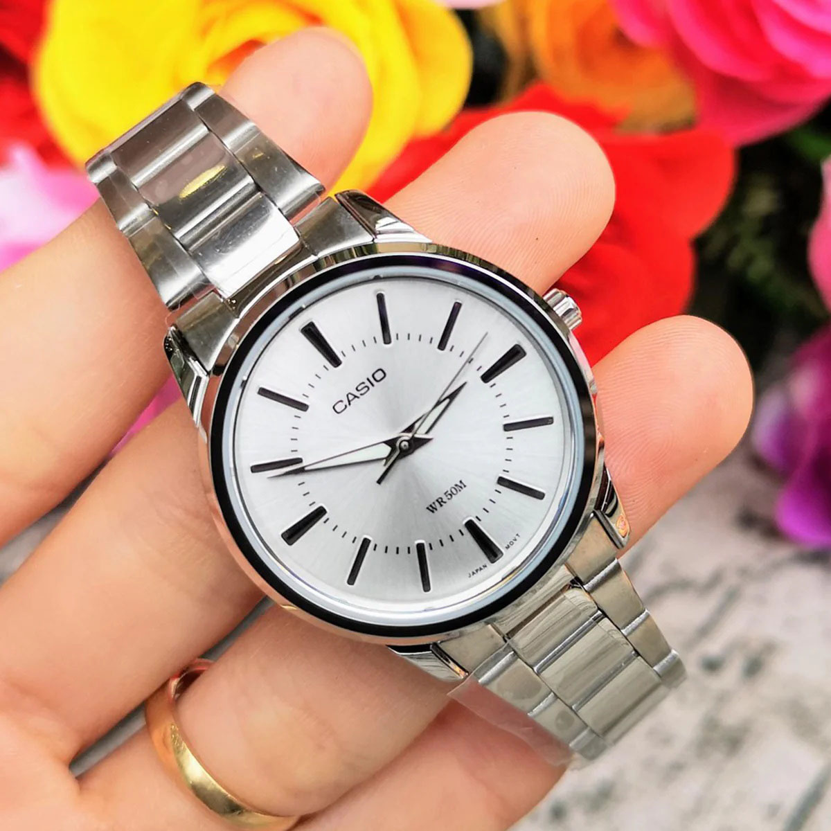 ساعت مچی زنانه کاسیو casio اورجینال مدل LTP-1303D-7AVDF