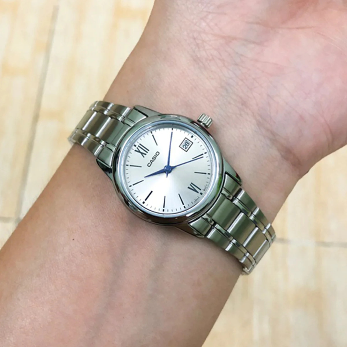 ساعت مچی زنانه کاسیو casio اورجینال مدل LTP-V002D-7B3UDF