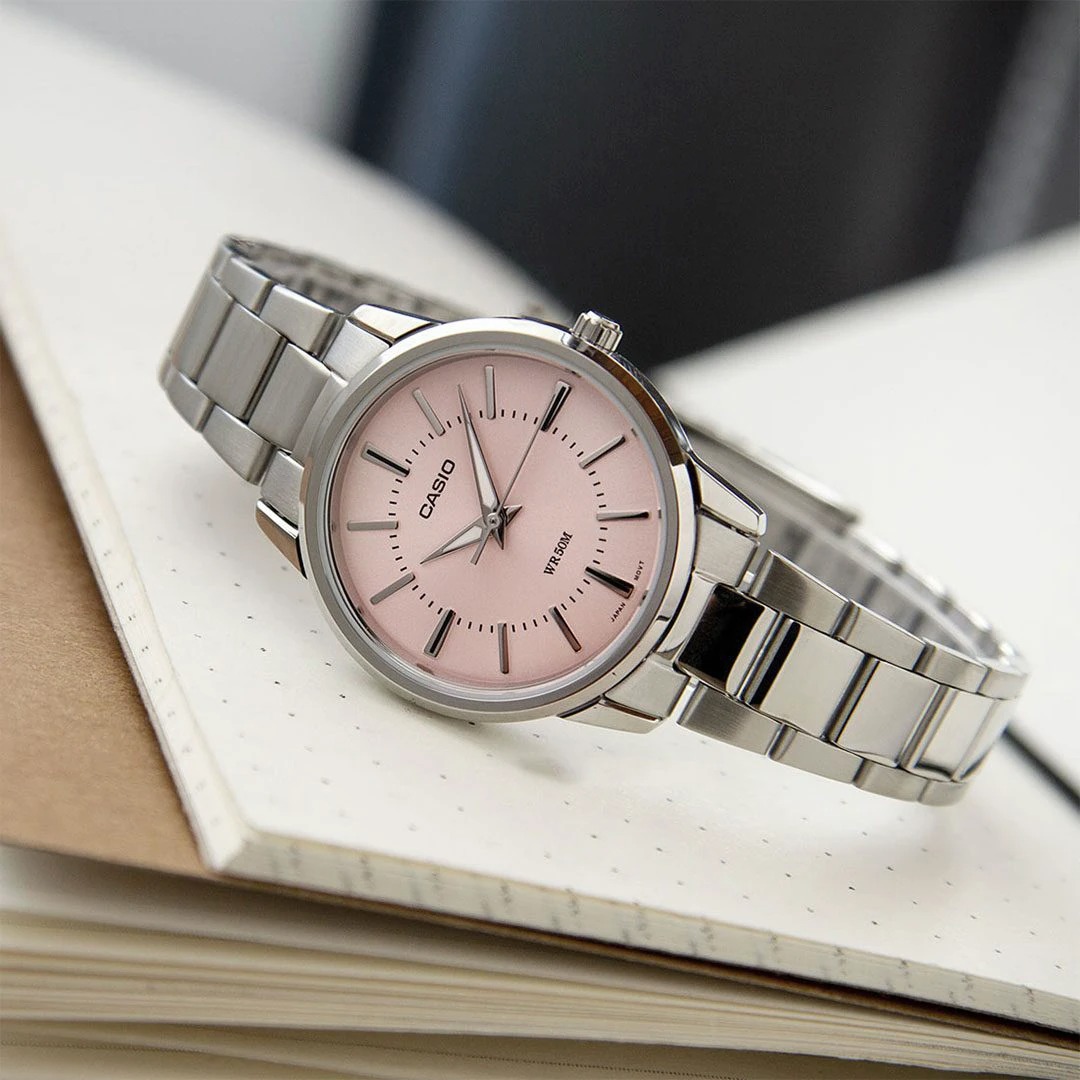 ساعت مچی زنانه کاسیو casio اورجینال مدل LTP-1303D-4A