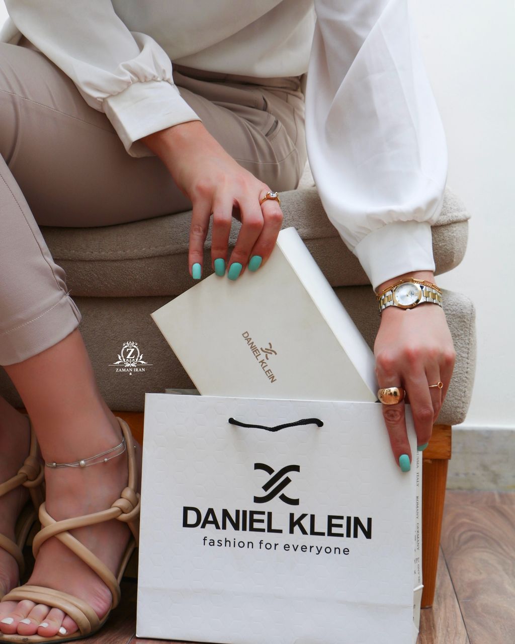 ساعت مچی زنانه دنیل کلین daniel klein اورجینال مدل DK.1.13940-4	