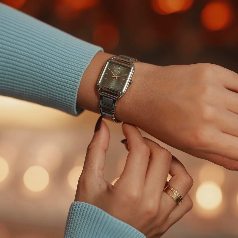 ساعت مچی زنانه سیکو seiko اورجینال مدل SWR075P1