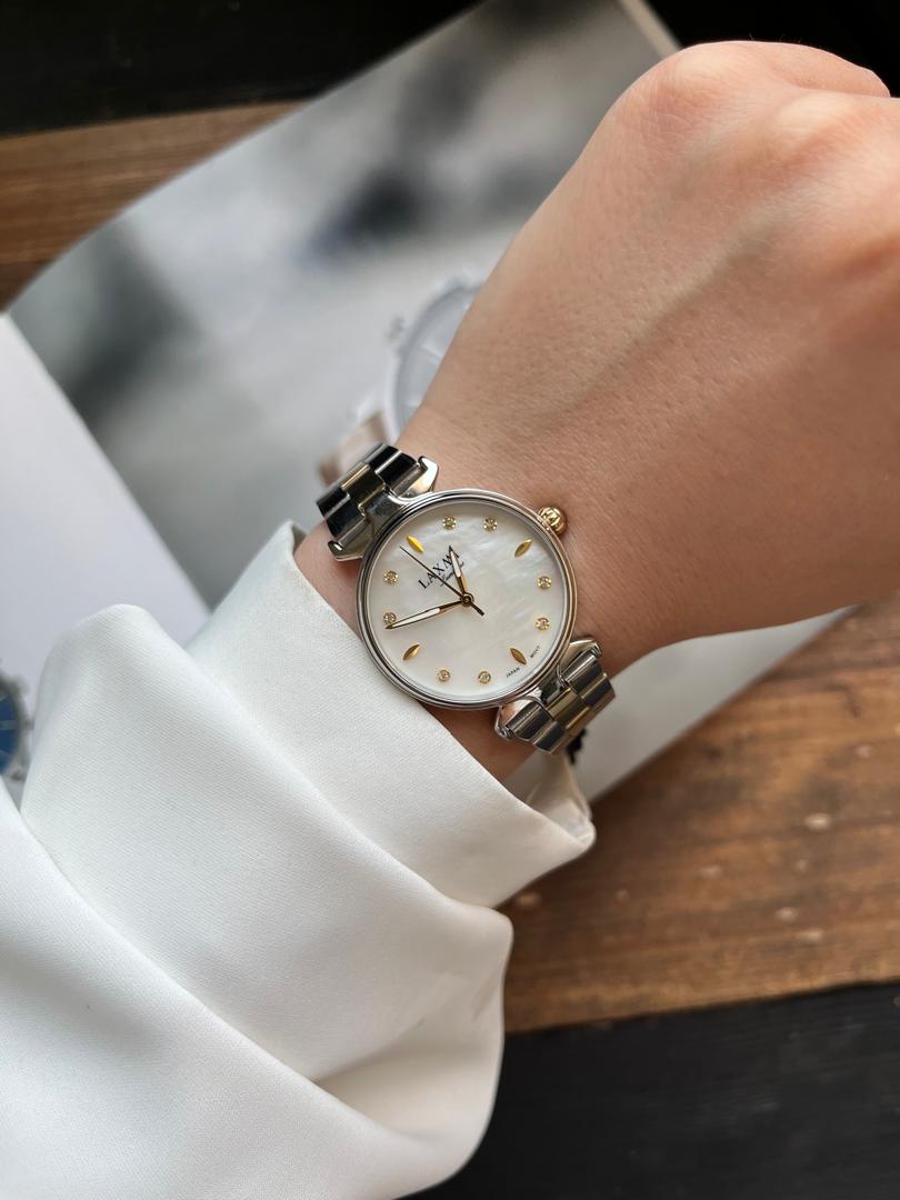 ساعت مچی زنانه لاکسمی LAXMI اورجینال مدل LA-8144-4