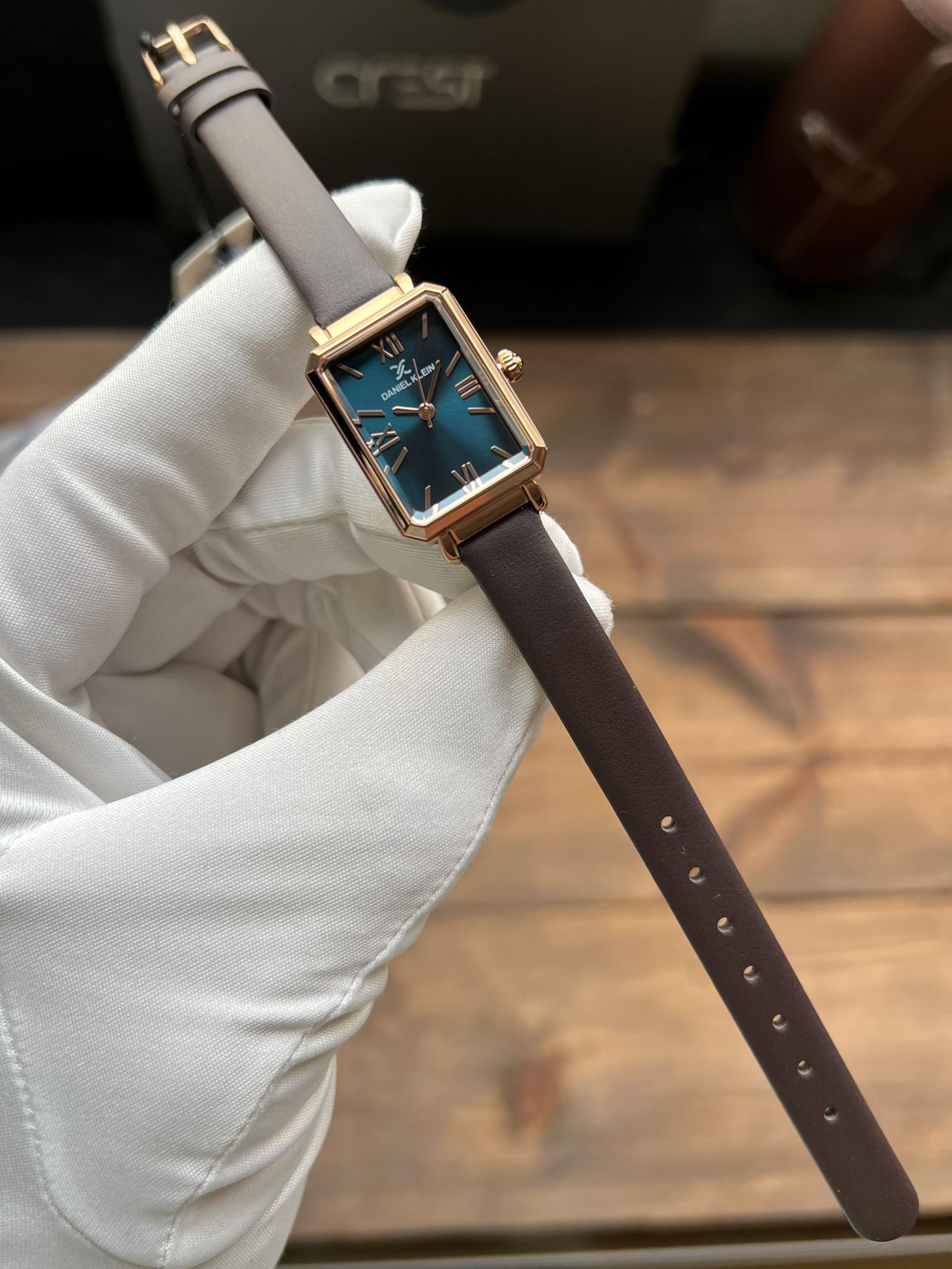 ساعت مچی زنانه دنیل کلین daniel klein اورجینال مدل DK.1.13935-6