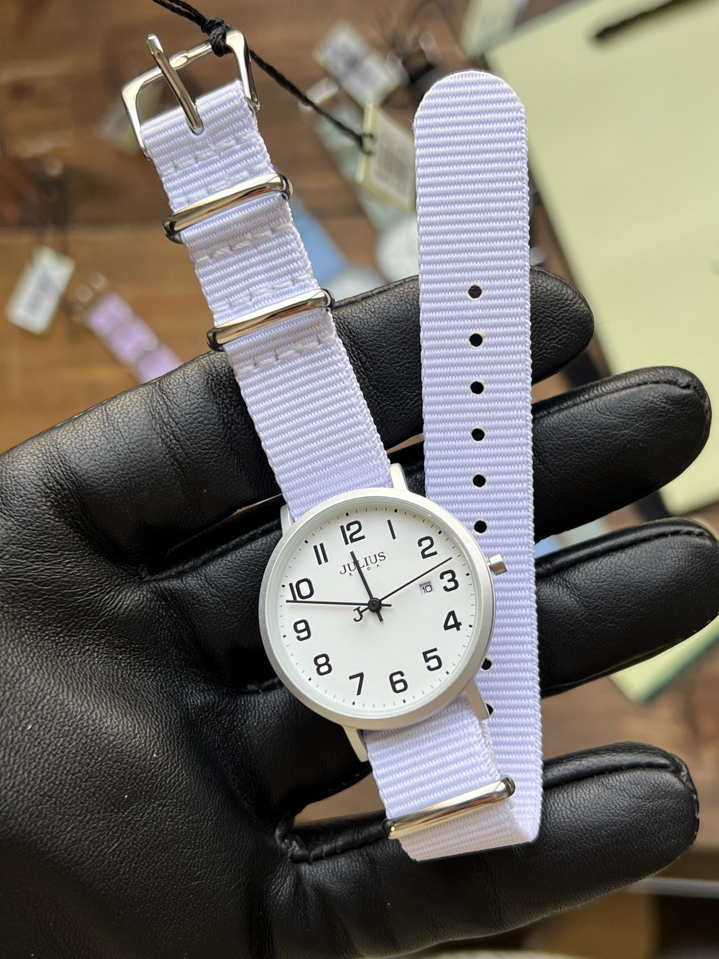 ساعت مچي زنانه بند برزنتي جوليوس مدل JA-1552A