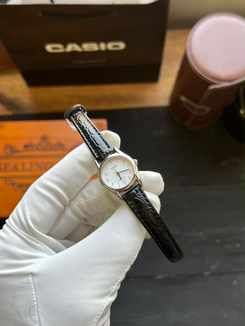 ساعت مچی زنانه کاسیو casio اورجینال مدل LTP-1094E-7BRDF