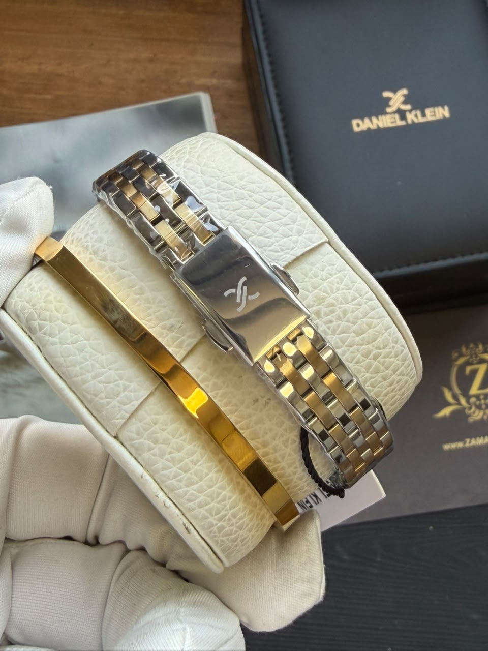 ساعت مچی زنانه دنیل کلین daniel klein اورجینال مدل DK-1-14164-4