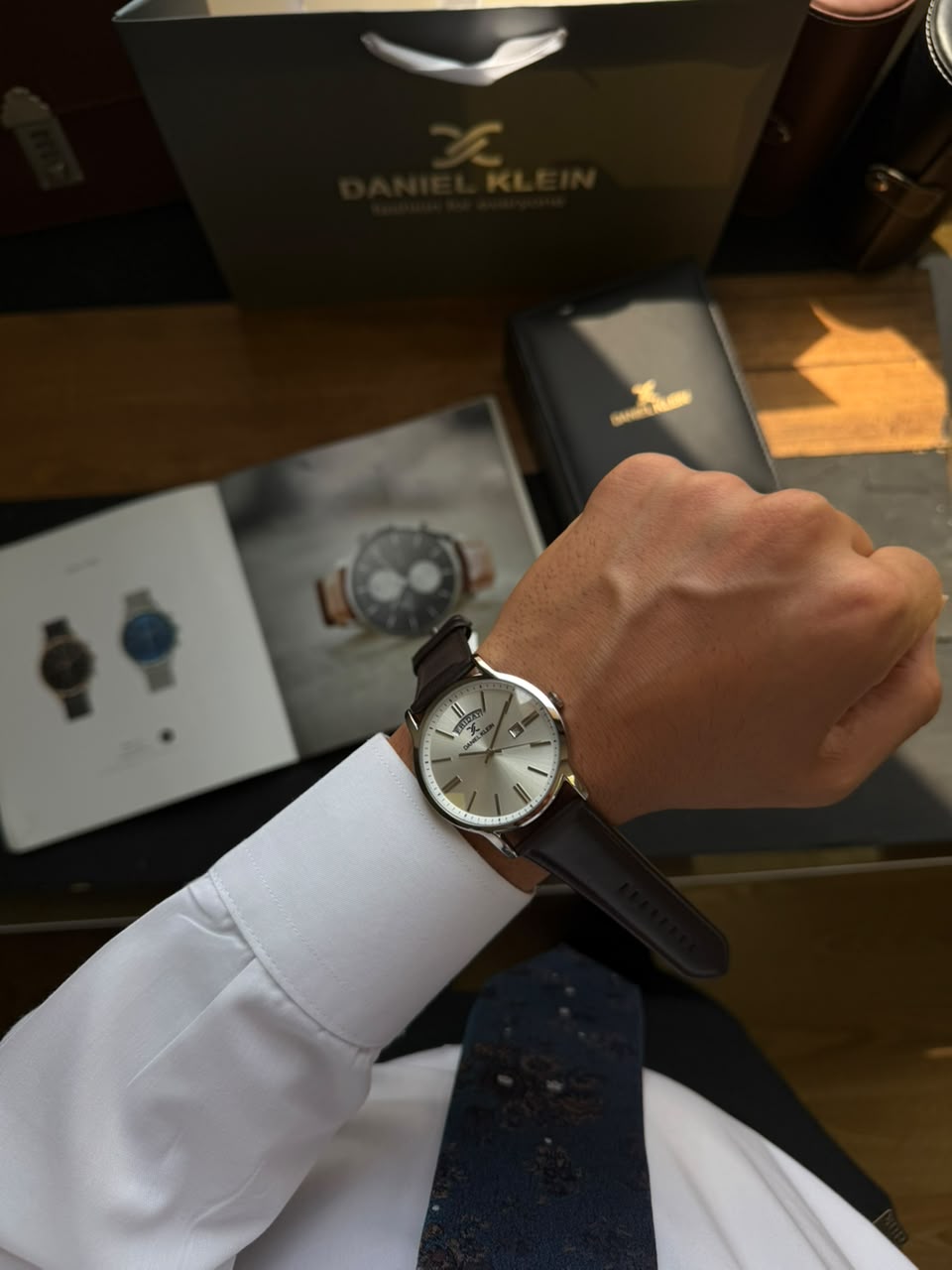 ساعت مچی مردانه دنیل کلین daniel klein اورجینال مدل  DK-6-14204-1